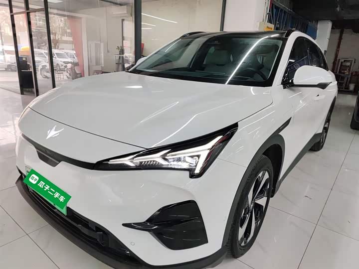 Фото 2 - BAIC Arcfox Alpha T5