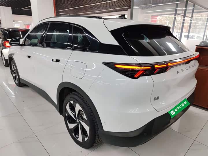 Фото 5 - BAIC Arcfox Alpha T5