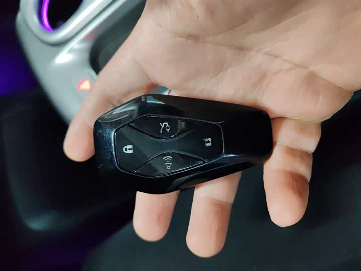 Фото 9 - BAIC Arcfox Alpha T5