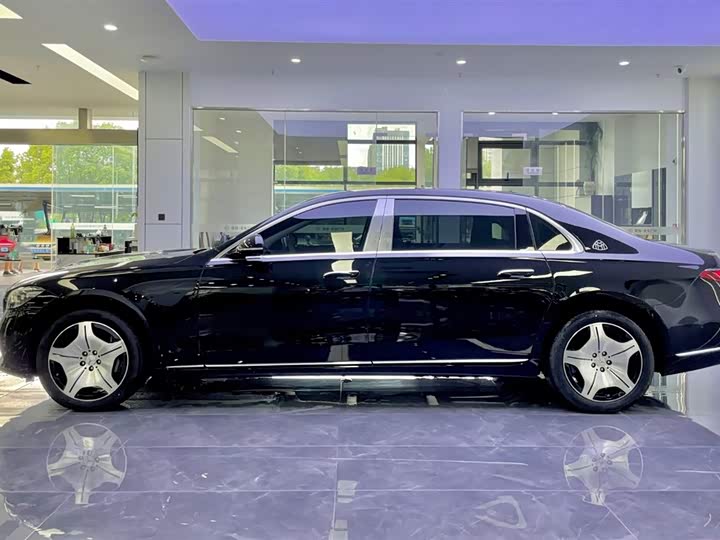 Фото 3 - Mercedes-Benz Maybach S-Class