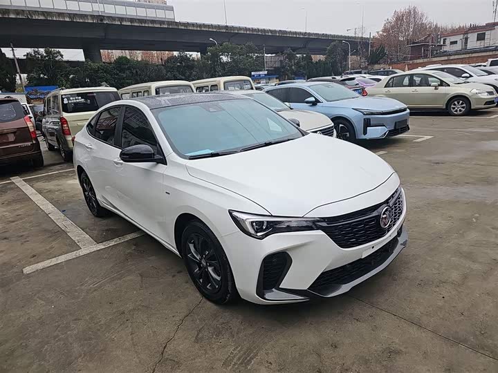 Фото 4 - Buick Verano