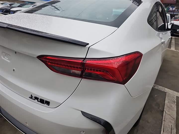 Фото 8 - Buick Verano