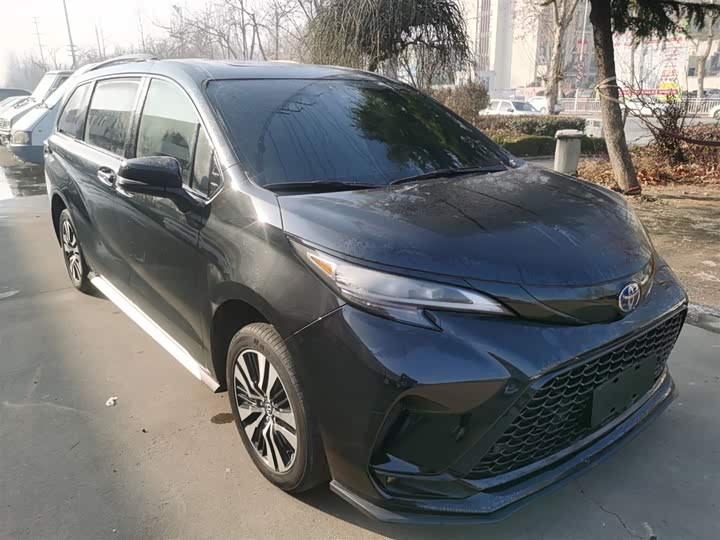 Фото 4 - Toyota Granvia