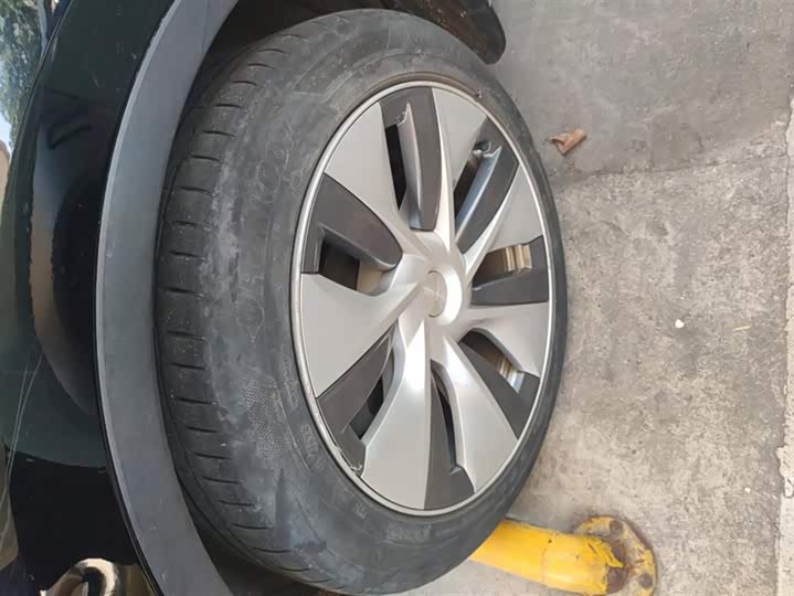 Фото 6 - Tesla Model Y