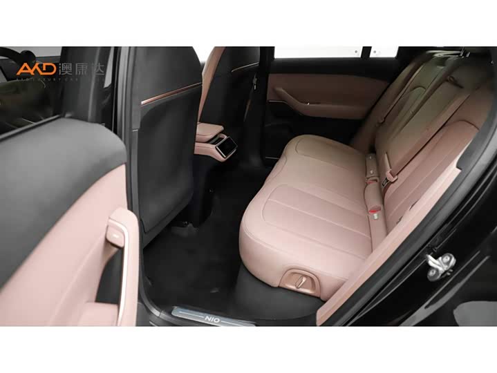 Фото 7 - Nio EC6