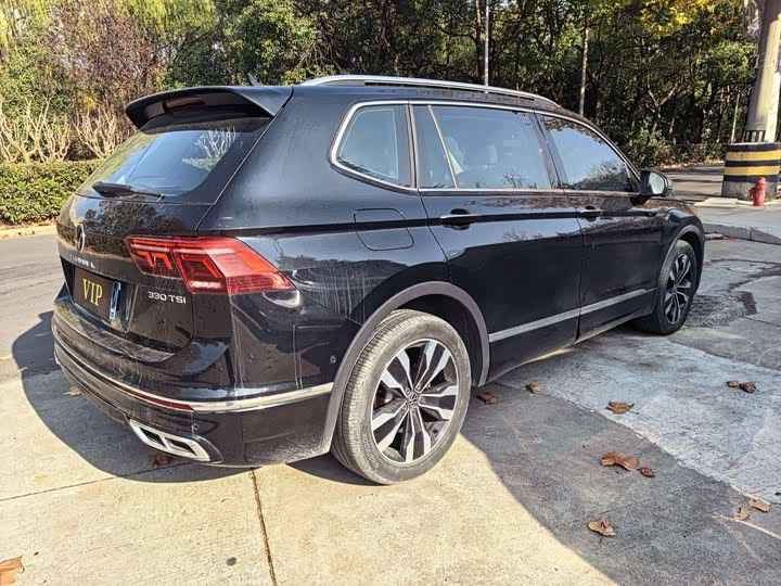 Фото 8 - Volkswagen Tiguan L Pro