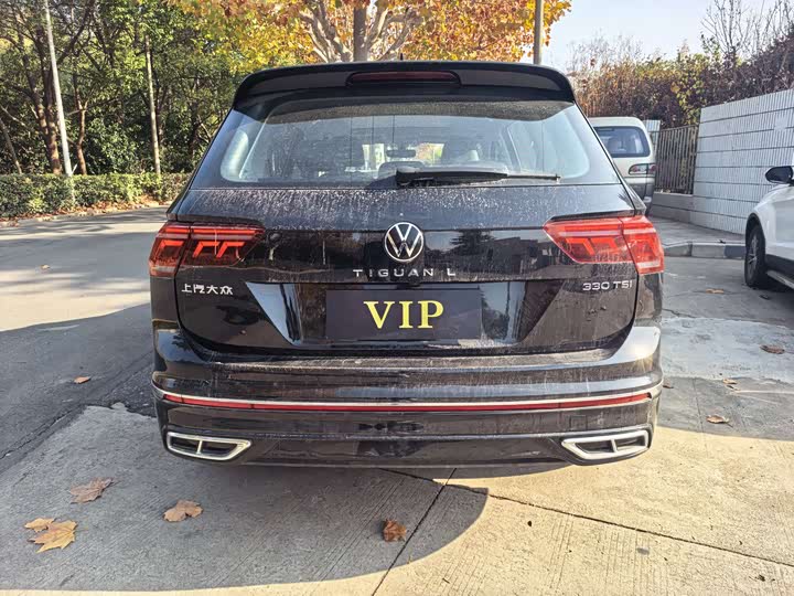 Фото 9 - Volkswagen Tiguan L Pro