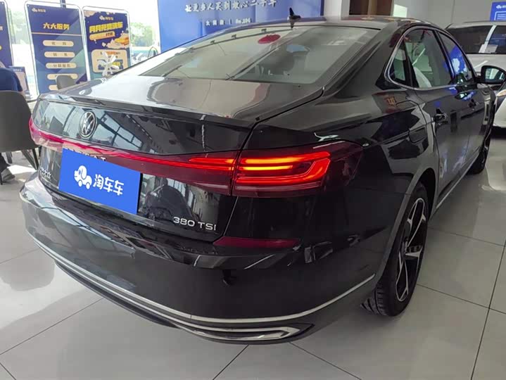 Фото 3 - Volkswagen Passat