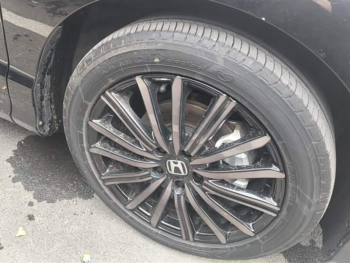 Фото 6 - Honda Elysion