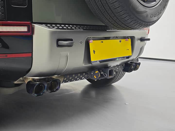 Фото 7 - Land Rover Defender