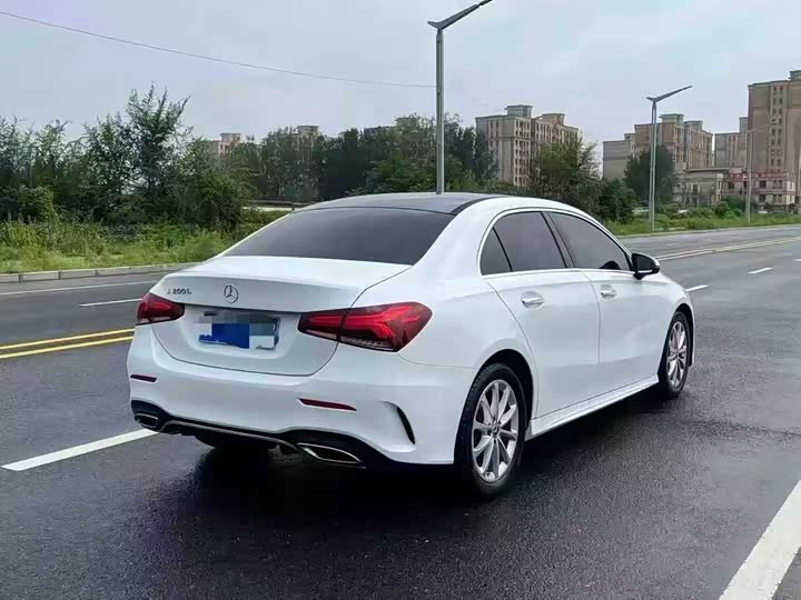 Фото 7 - Mercedes-Benz A-Class