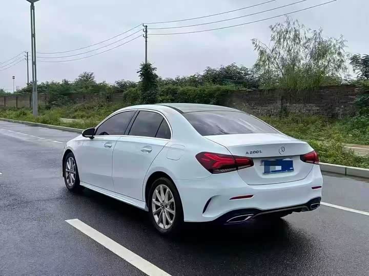 Фото 9 - Mercedes-Benz A-Class