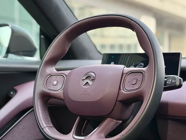 Фото 9 - Nio ET5