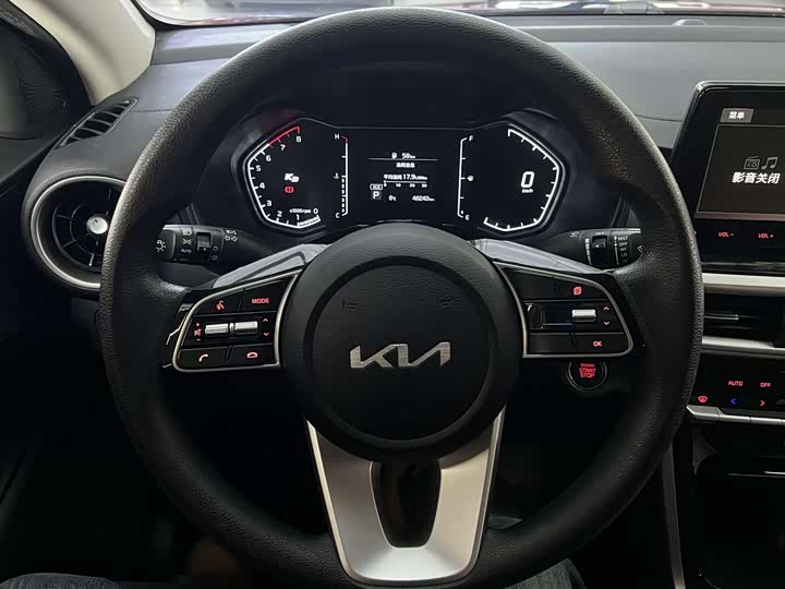 Фото 6 - Kia K3