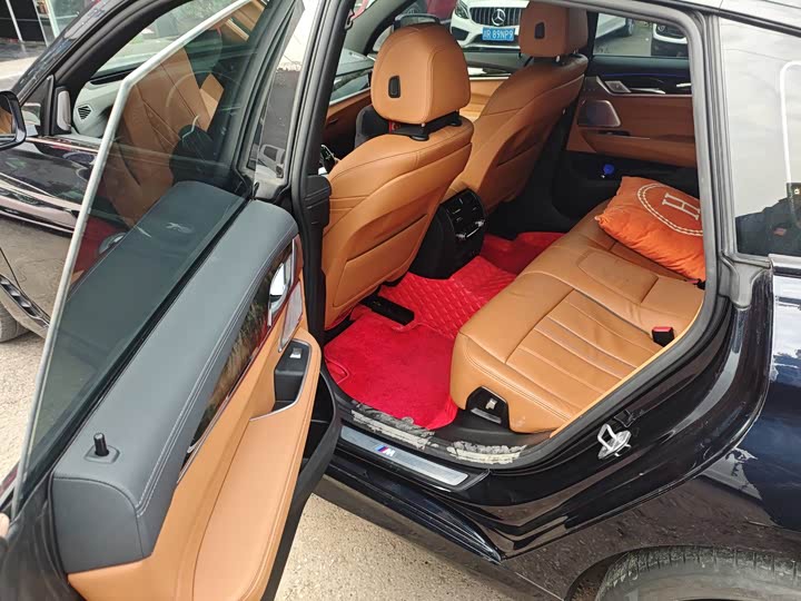 Фото 4 - BMW 6 Series GT