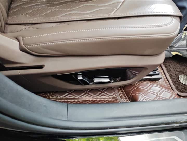 Фото 8 - BYD Han