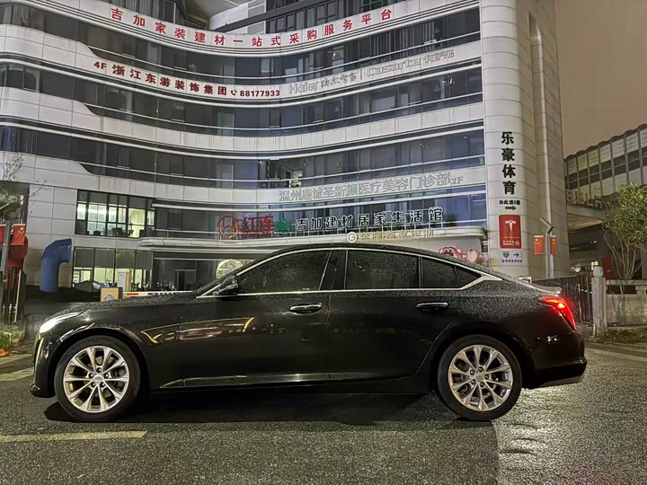 Фото 3 - Cadillac CT5