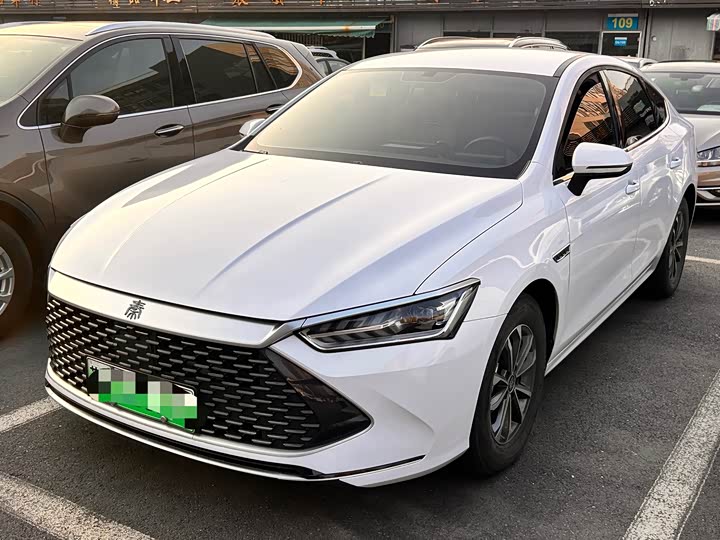 Фото 1 - BYD Qin Plus