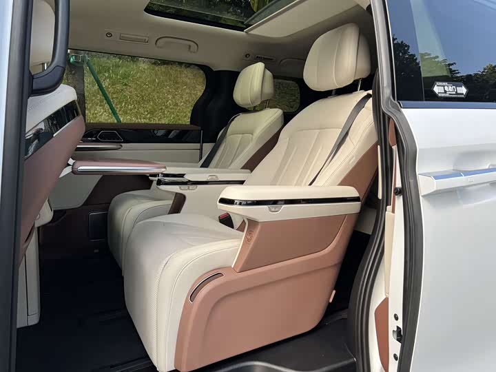 Фото 8 - BYD Xia