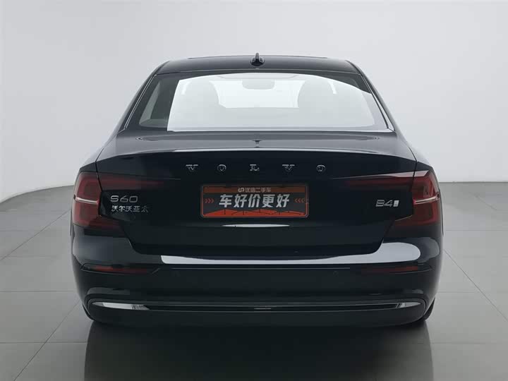 Фото 4 - Volvo S60