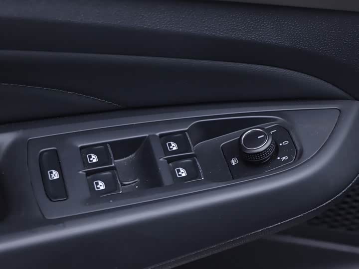 Фото 5 - Volkswagen Passat