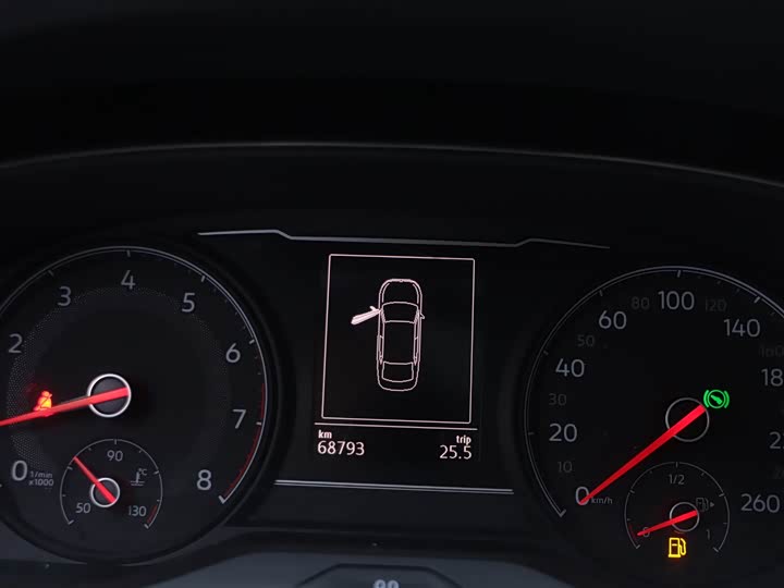 Фото 8 - Volkswagen Passat