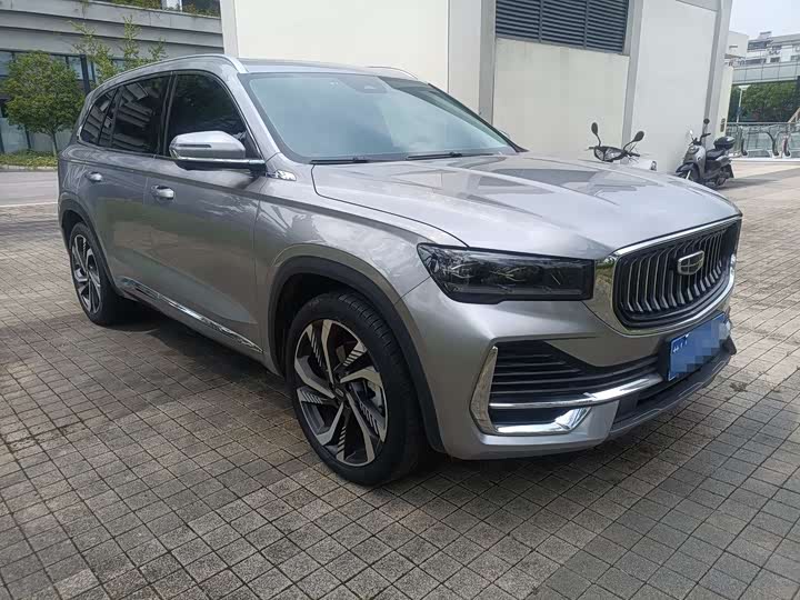 Фото 3 - Geely Monjaro