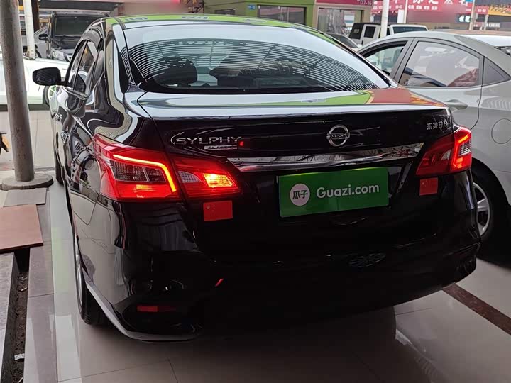 Фото 6 - Nissan Sylphy