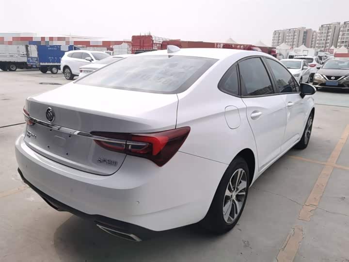 Фото 7 - Buick Verano