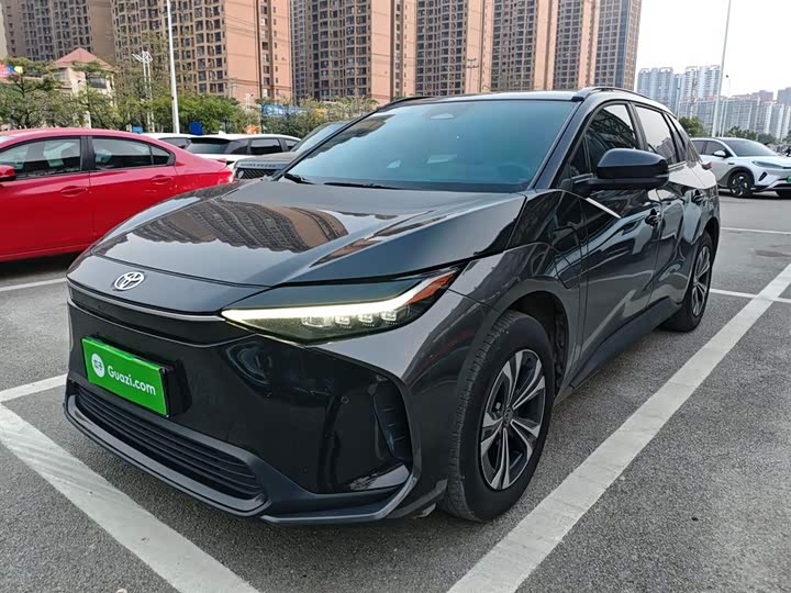 Фото 2 - Toyota bZ4X