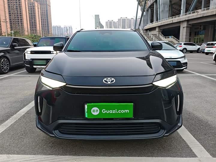 Фото 3 - Toyota bZ4X