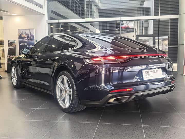 Фото 8 - Porsche Panamera