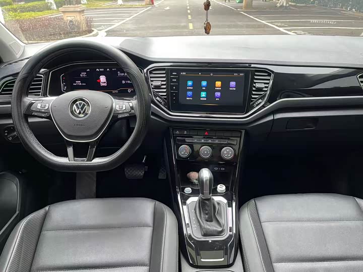 Фото 5 - Volkswagen T-Roc