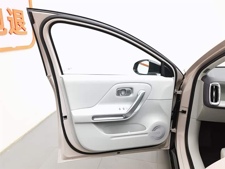 Фото 8 - Leapmotor B01