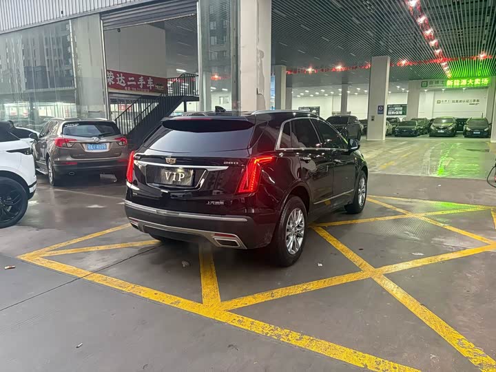 Фото 7 - Cadillac XT5