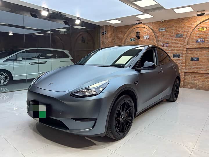 Фото 1 - Tesla Model Y