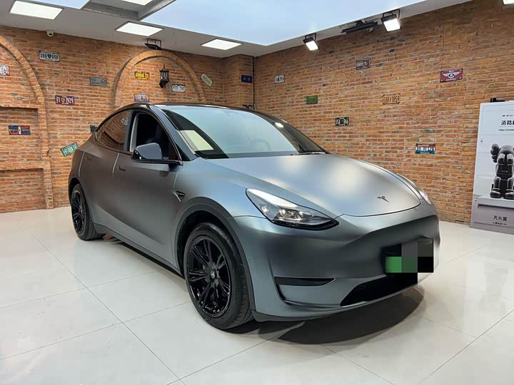 Фото 3 - Tesla Model Y