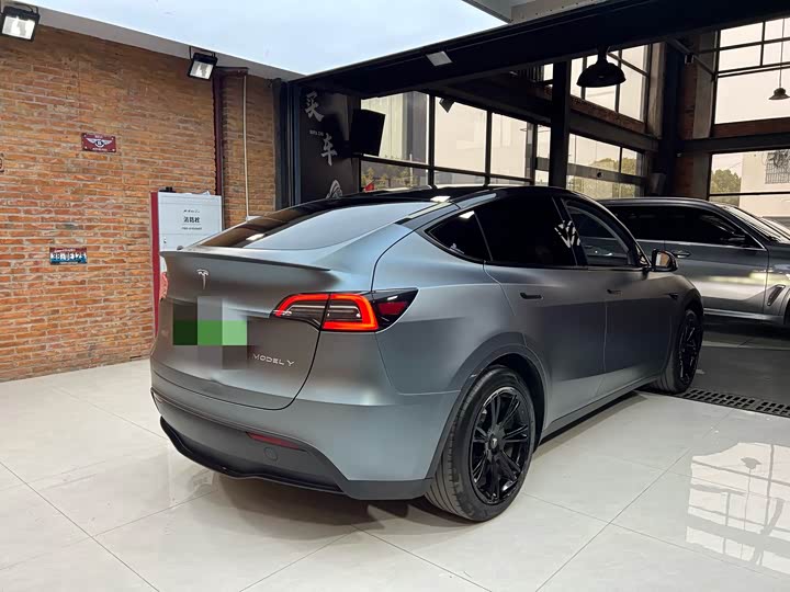 Фото 9 - Tesla Model Y