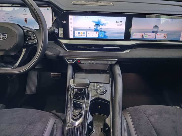 Фото 9 - Geely Monjaro