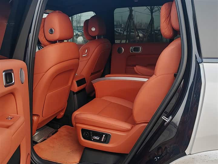 Фото 8 - LiXiang L9