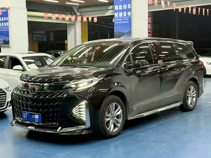 Фото 1 - Toyota Sienna