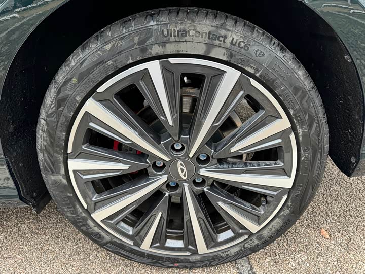 Фото 9 - Chery Arrizo 8