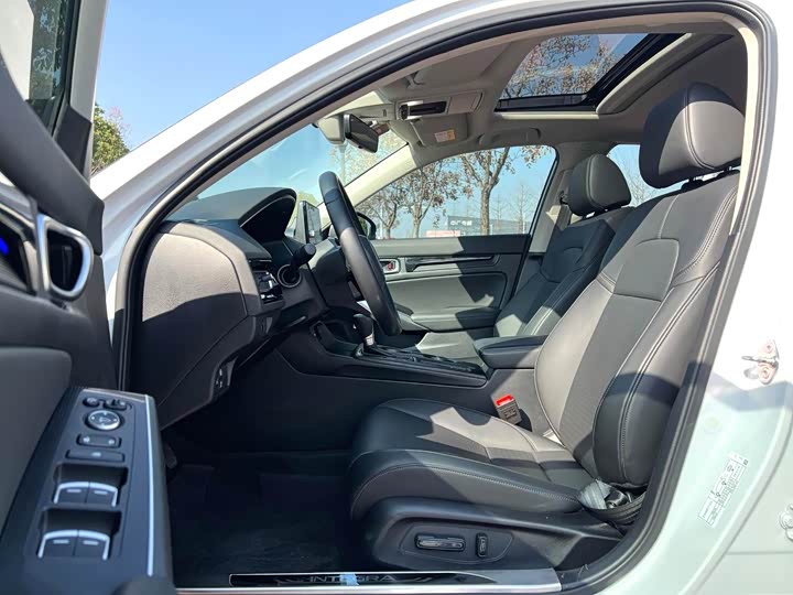 Фото 9 - Honda Integra