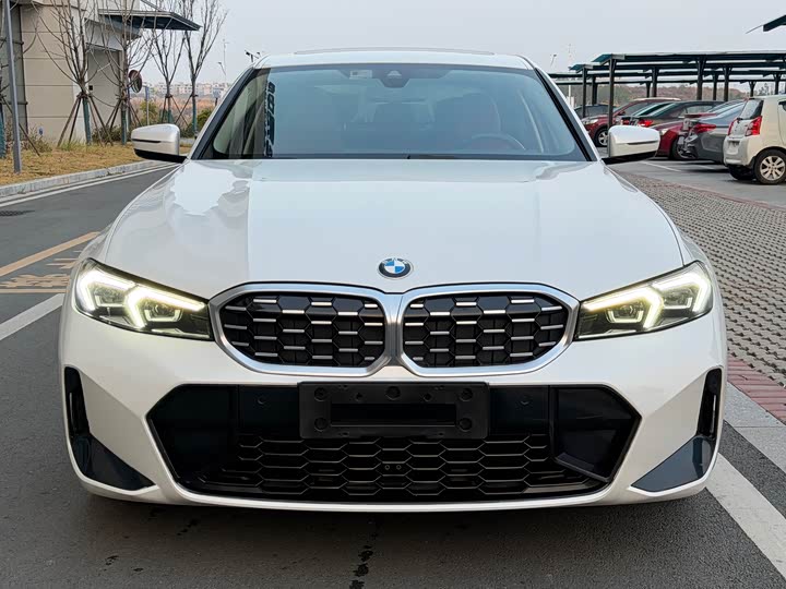 Фото 2 - BMW 3 Series