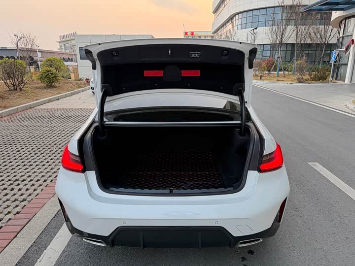 Фото 5 - BMW 3 Series