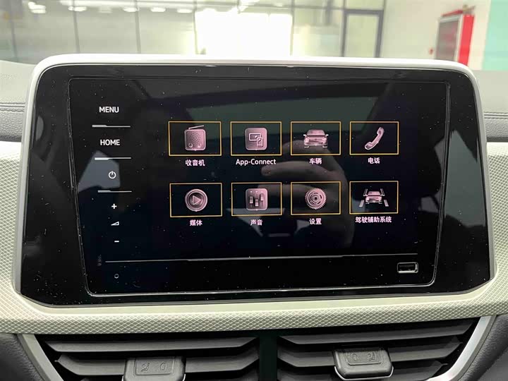 Фото 6 - Volkswagen T-Roc