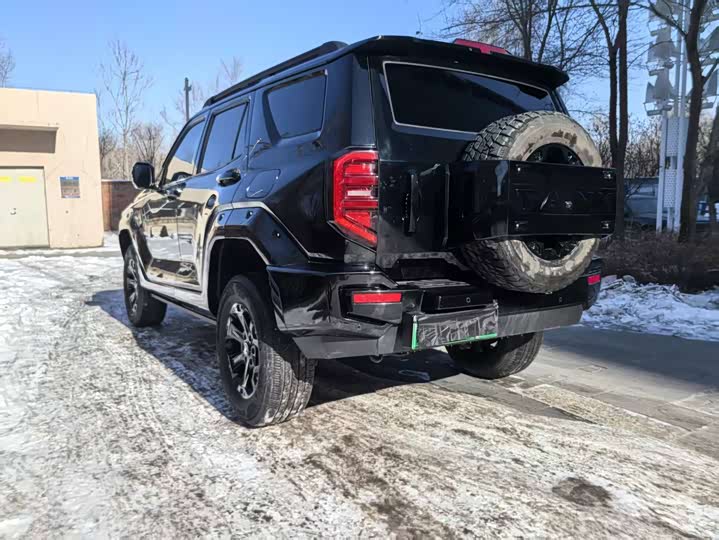 Фото 7 - Tank 400