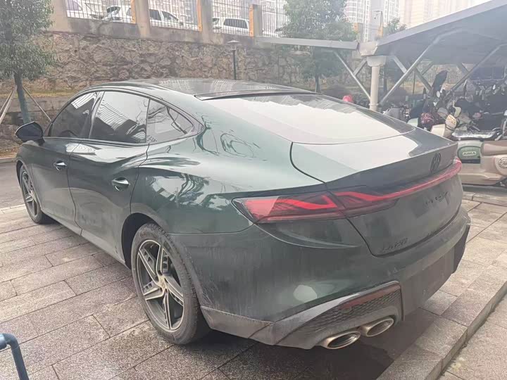 Фото 7 - MG Motor 7