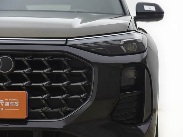 Фото 5 - Audi Q6