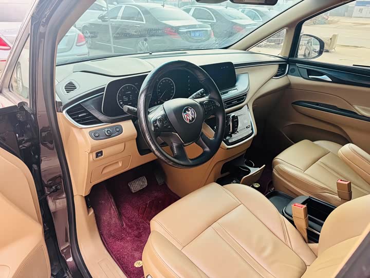 Фото 4 - Buick GL8 ES